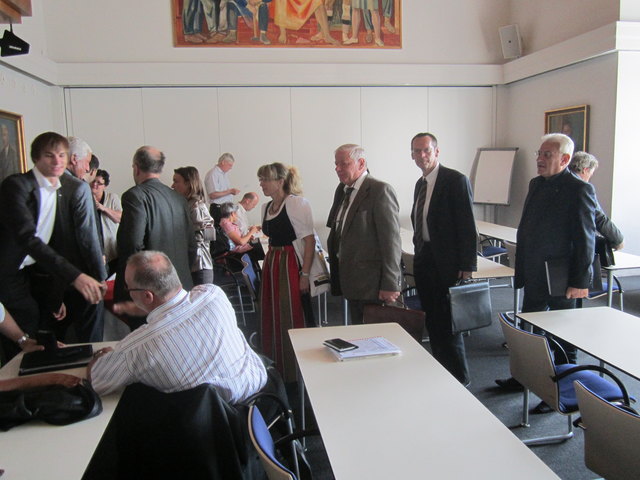 Politik transparent – ein Blick hinter die Kulissen des oberösterreichischen ArbeitnehmerInnen-Parlaments! ÖAAB - AK - Fraktion bei ihrer Vorbesprechung der 7. AK - Vollversammlung der XIV. Funktionsperiode am 22. 05.