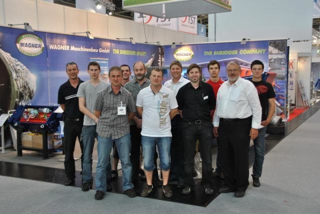Spitzenteam mit innovativen Produkten: "The Shredder Company" bei der IFAT-Messe in München.