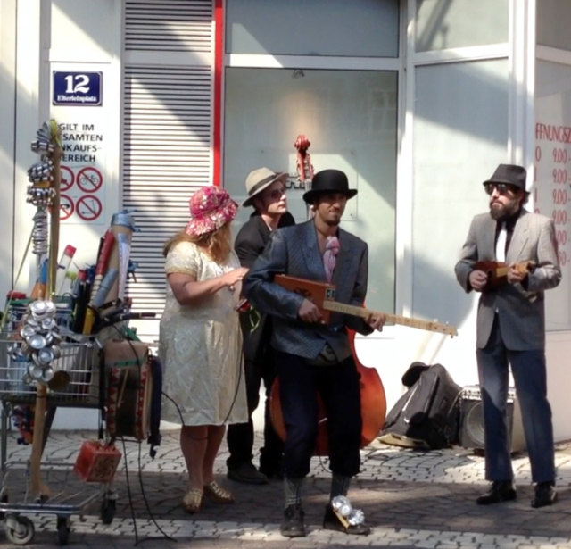 Die ErVolXmusikantn in Aktion