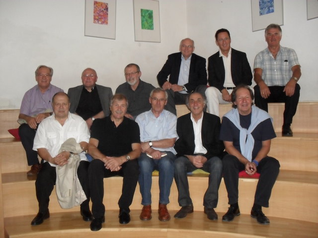 Reihe hinten v.l. Gerhard Stern, Franz Plank, Helmut Berghofer, Gerhard Wimmer, Walter Fried, Franz Pirker, vorne: Otto Pressl, Heinz Ninaus, Manfred Reiterer, Wolfgang Brünner, Fritz Belak