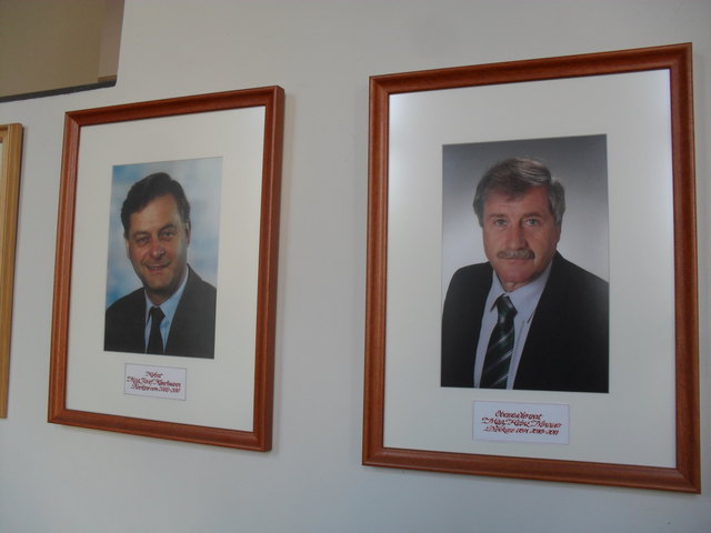 Heinz in der Ahnengalerie der Direktoren