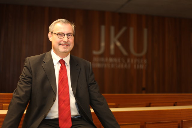 Andreas Hauer sieht keine Probleme für eine Volksbefragung in Wien. | Foto: Kepler Universität