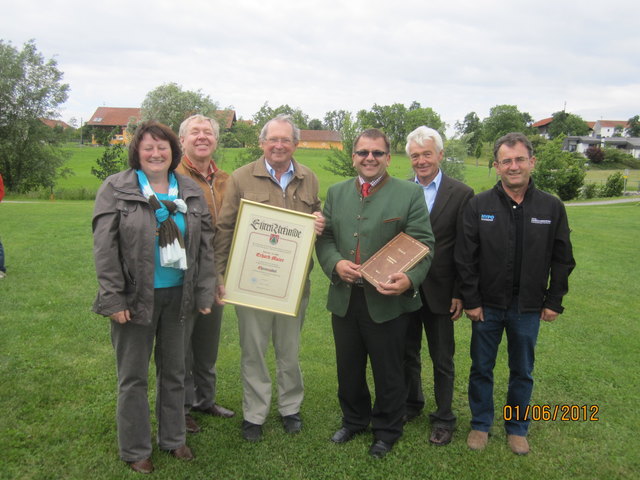 Gemeinderat Ernst Ranftl, Erhard Maier, Bürgermeister Bernhard Fischer und Amtsleiter Josef Koller. | Foto: privat