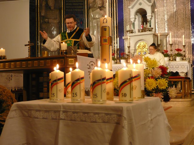 Seit 2006 leitet er die Pfarre Ebelsberg.