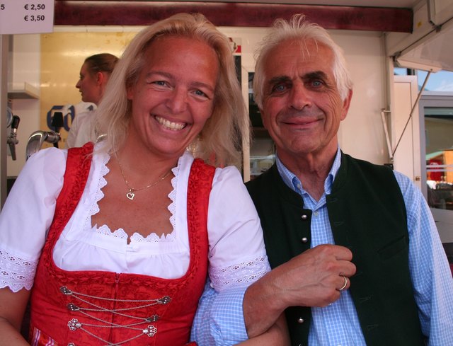 Auch sie sind ausgerückt: Claudia Machreich (Leiterin Seniorenwohnheim Zell/See) und ÖVP-Stadtrat Karl Streitwieser.