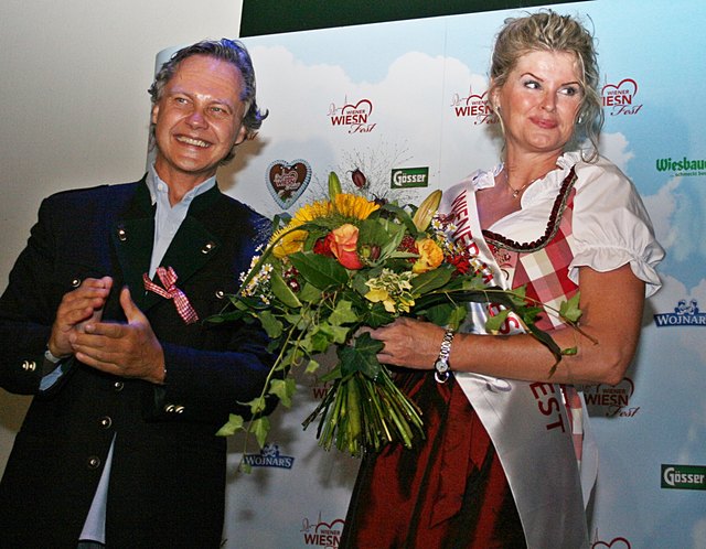PR Bild: Mayer Helmut // "Wahl MISS WIENER WIESN FEST"   Miss Wiener Wiesn 2012 Martina