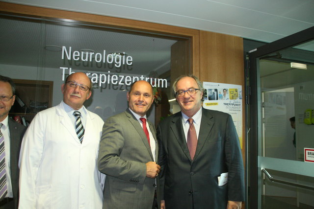 Peter Lechner (Ärztlicher Direktor des LK Tulln), LH-Stv.Wolfgang Sobotka, Michael Brainin (Stroke Unit-Chef)
