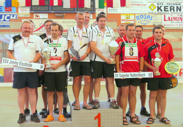 ESV-Jimmy Eisstöcke Wien (2. Platz), USC-Abersee (1. Platz), SV-Sageder Natternbach (3. Platz)
