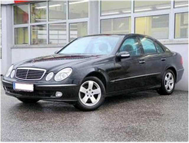 Nach dem schwarzen Mercedes des Toten wird gesucht.