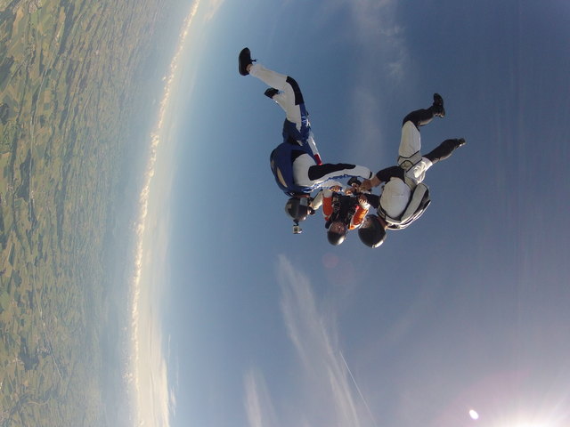 Headdown Formation, kurz nach dem Verlassen des Flugzeuges.