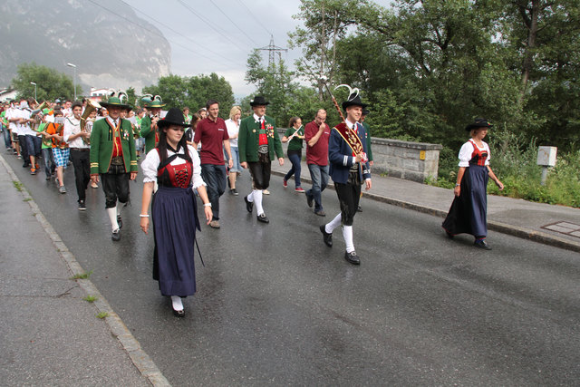 Einmarsch der rund 200 JungmusikantInnen.