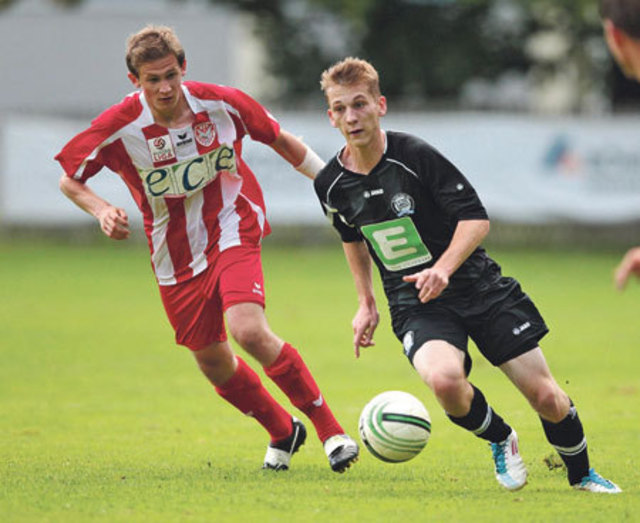 Schneller Antritt. Marc Schmerböck (r.) ist bei Sturm Graz auf der Überholspur. | Foto: Gepa-pictures