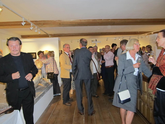 Gut besuchte Galerie-Eröffnung