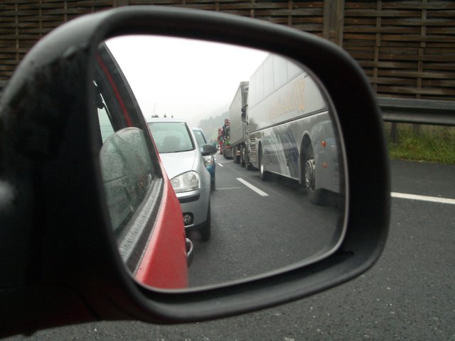 Verkehrsbehinderungen gibt es in Tamsweg bei der Glasererbrücke.