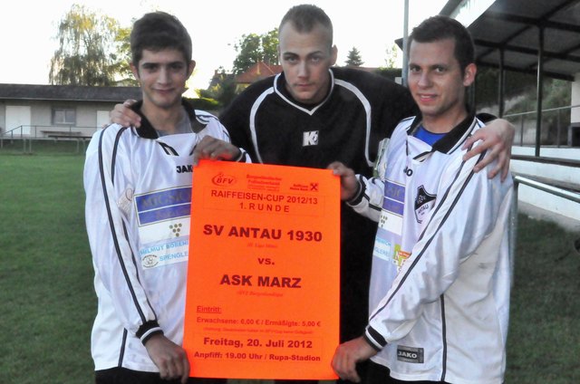 Torgarant Andreas Gold, Handschuh Patrick Zvonarits und der hart aber herzlich verteidigende Dieter Puff wollen dem ASK Marz einen heißen Kampf liefern. | Foto: ROSENATOR