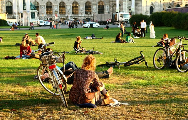 Sommerabend am Heldenplatz