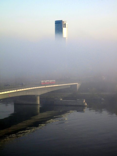 florido-tower im nebel