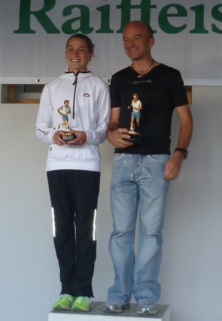 Theresa Moser und Georg Brunner - die Tagessieger beim Raika-Cup-Rennen in Issing | Foto: Werner Moser