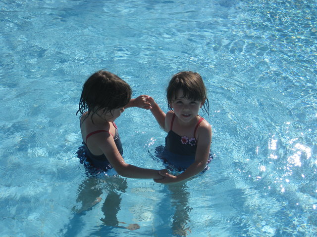 Schwesterlein, komm tanz mit mir...