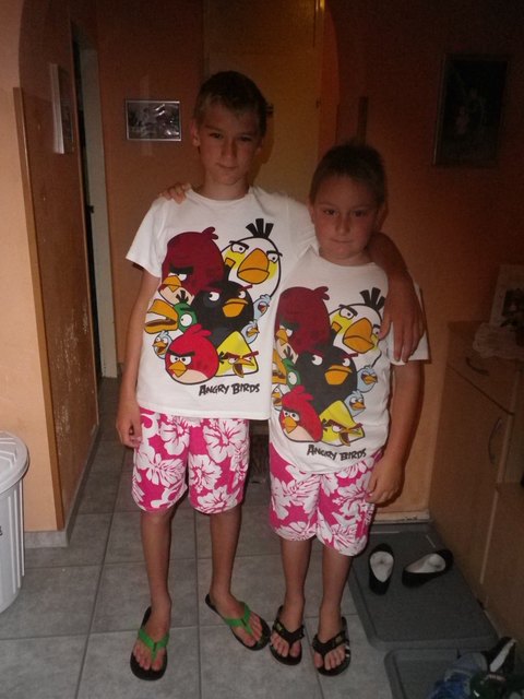 meine 2 Jungs im neuen Sommeroutfit