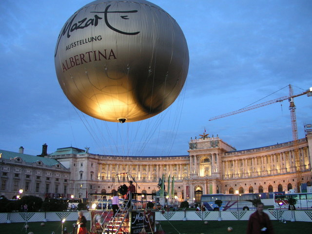 In Wien " In die Luft " gehen "