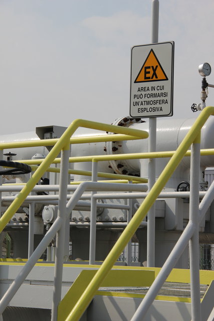 In den EX-Zonen (Explosionszonen) ist alles, was auch nur einen kleinen Funken schlagen könnte, verboten.