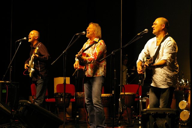 Klassiker von Bob Dylan, Simon & Garfunkel und Bob Marley zählen zum Repertoire der Kult-Band „Upsaits“.