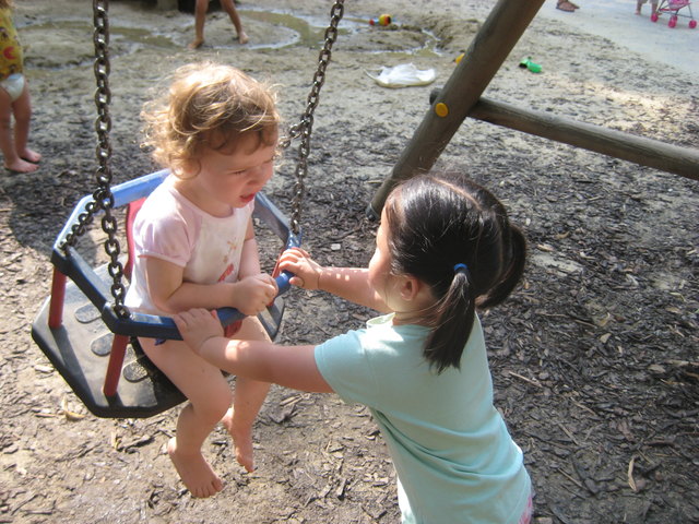 Internationale Kontakte im Rathauspark