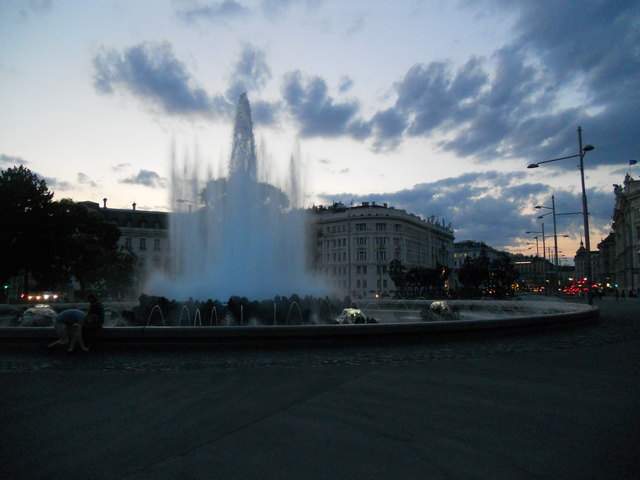 Schwarzenbergplatz im Sommer 2012