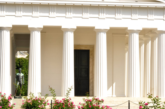 Theseus Tempel (Volksgarten)