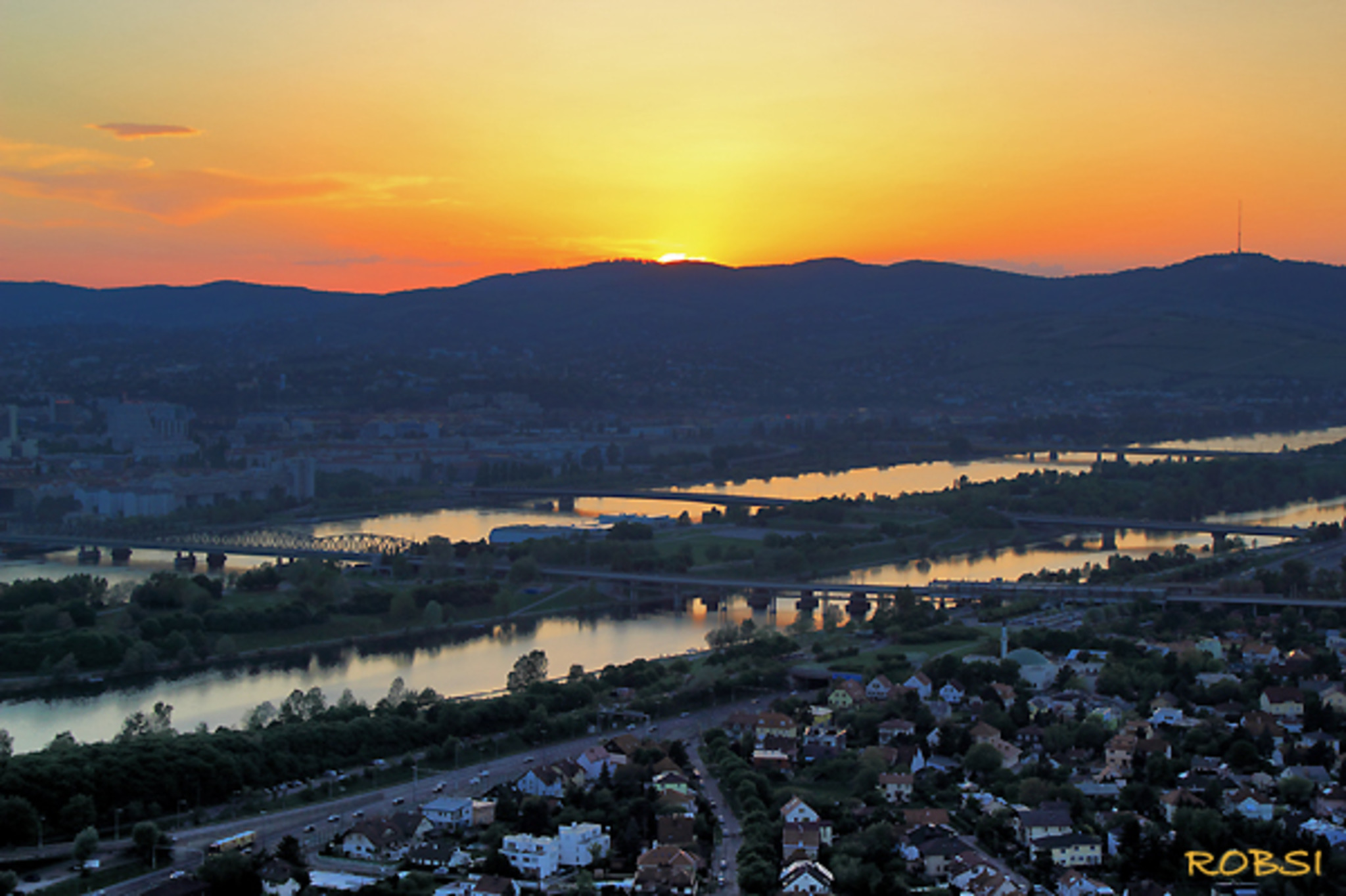 Ausblick Richtung Kahlenberg (Sonnenuntergang) Döbling