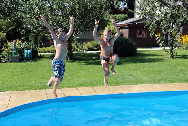 Ab ins Pool
