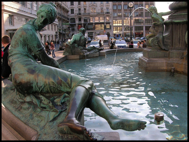 Sommer in der Stadt / Donnerbrunnen Wien...