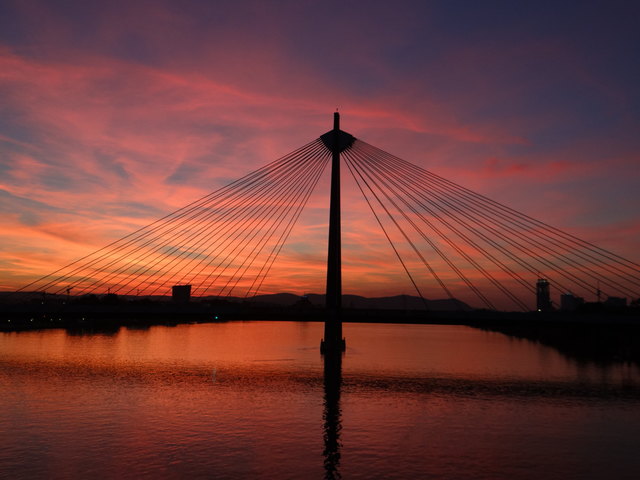 Sonnenuntergang an der Donau