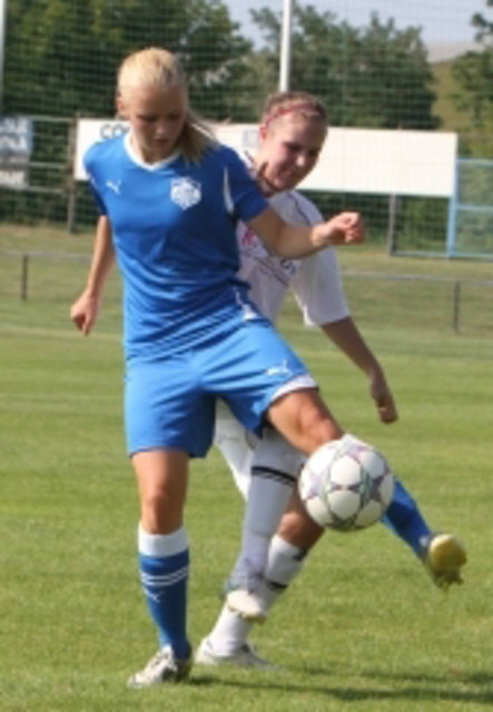 Gloggnitz/Wr. Neustadt - Erlaa 2:4 (1:3) | Foto: Larissa Reisenbauer