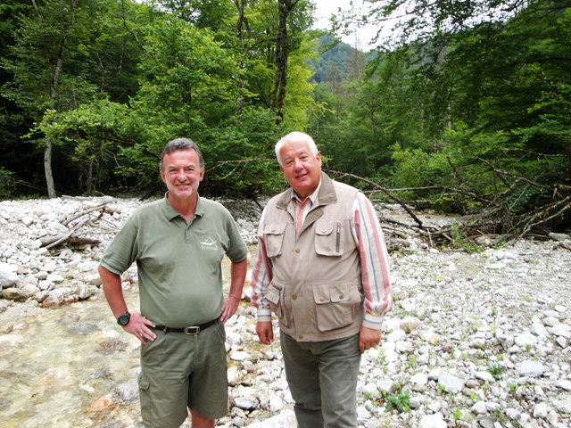 Nationalpark Direktor Dr. Erich Mayrhofer und Dr. Helmut Pechlaner bei Aufnahmen im Bodinggraben bei Molln. | Foto: Manuela Horny
