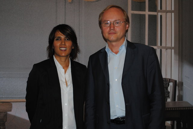 Gerhard Vitek führte eine begeisterte Tanita Tikaram durchs Mozarthaus Vienna. In dem Museum in der Domgasse 5 befindet sich die heute einzige noch existierende Wohnung von Wolfgang Amadé Mozart.