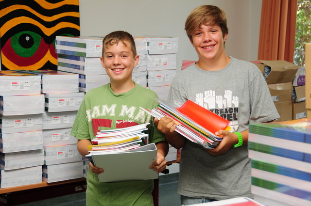 Die Schüler Marco Haller und Fabian Pair starten ins neue Schuljahr.