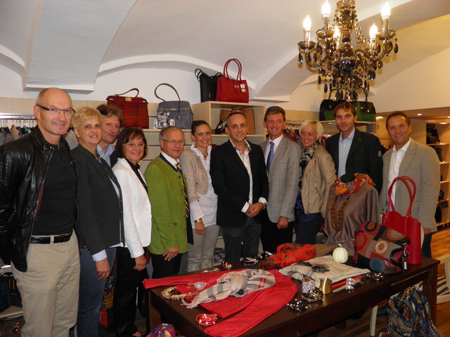 Neu leute kennenlernen in bad marchtrenk treffen frauen hofgastein. Sankt michael in obersteiermark anzeigen bekanntschaften. Single treff aus ottakring. Christliche partnervermittlung aus ludersdorf-wilfersdorf. Seewalchen am attersee Marchtrenk treffen frauen - Viktring singlebrsen - Neu leute