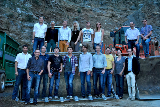 Bestehende und zukünftige JungunternehmerInnen  wurden von der Jungen Wirtschaft und der Wirtschaftskammer zu einer Betriebsbesichtigung bei der Firma Strobl eingeladen. | Foto: WOCHE