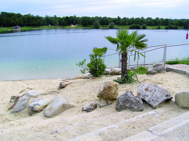 Der Sandstrand am Oedter See bietet den Badegästen eine besondere Erholungsoase. Er verbreitet nun bereits seit dem Jahr 2009 karibisches Flair und Urlaubsgefühl mitten in Traun. | Foto: Scheuchl