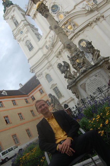 Viele Jahre ging Philip Steffel fast täglich zum Piaristenplatz - zuerst in den Kindergarten, dann in die Volksschule, dann ins Gymnasium.