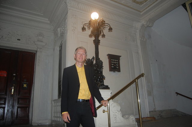 In dem Haus in der Zeltgasse wuchs Philip Steffel auf, hier lebt er auch heute wieder.