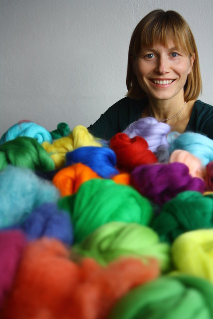 Barbara Grillitsch lehrt eine der ältesten textilen Techniken. | Foto: privat