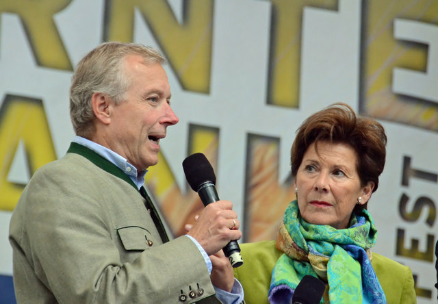 ORF Landesstudio Niederösterreich feiert den 45. Geburtstag (Landesdirektor Norbert Gollinger und Ingrid Wendl)
