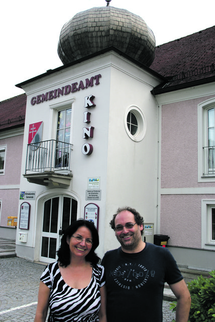 Der 52-Jährige Jurist und Kino-Betreiber Norbert Dattinger mit seiner Lebensgefährtin Rosemarie Titscher.