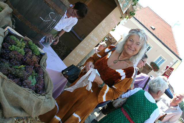 Wahrsagerin Anneliese Fichtenbauer aus Heidenreichstein, hier auf dem Mittelalterfest in Eggenburg