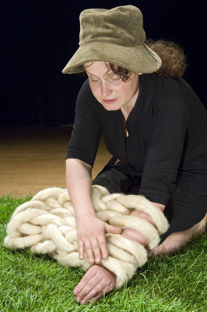 Das Figurentheater ist ein innovationsfreudiges Genre und sehr vielfältig in seinen Ausdrucksmitteln und -Möglichkeiten,