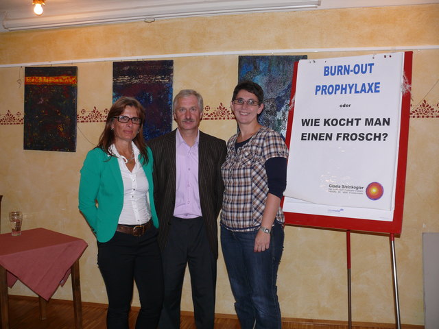 Referentin Gisela Steinkogler und die Arbeitskreisleiter der Gesunden Gemeinden Max Öller (Oberkappel) sowie Irene Rosenberger (Neustift).