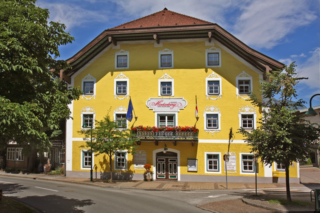 Im Hotel Hindenburg kann man einen genussvollen Abend mit edlem Anstrich gewinnen.